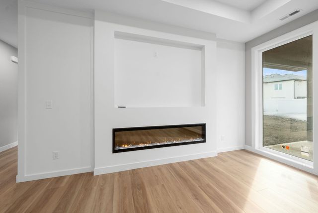 6105 W 54th St Street, Sioux Falls, SD 57107