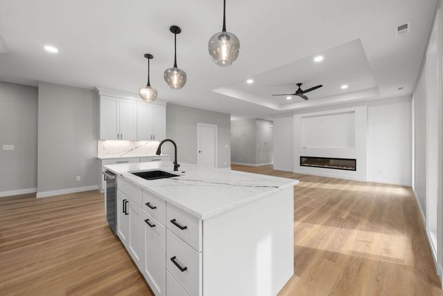 6105 W 54th St Street, Sioux Falls, SD 57107