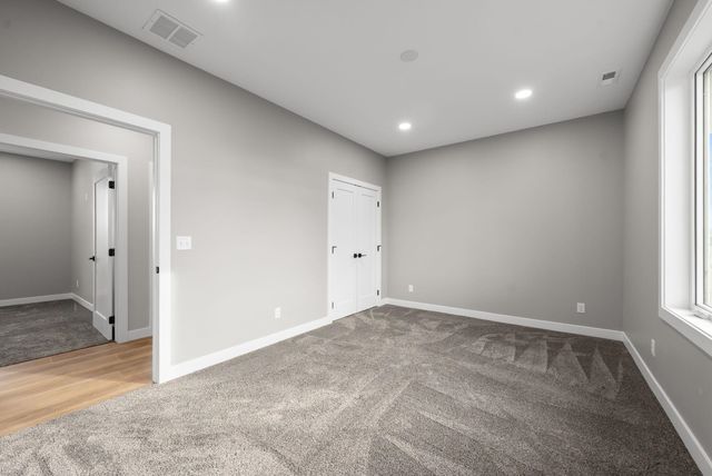 6105 W 54th St Street, Sioux Falls, SD 57107