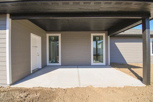 6105 W 54th St Street, Sioux Falls, SD 57107