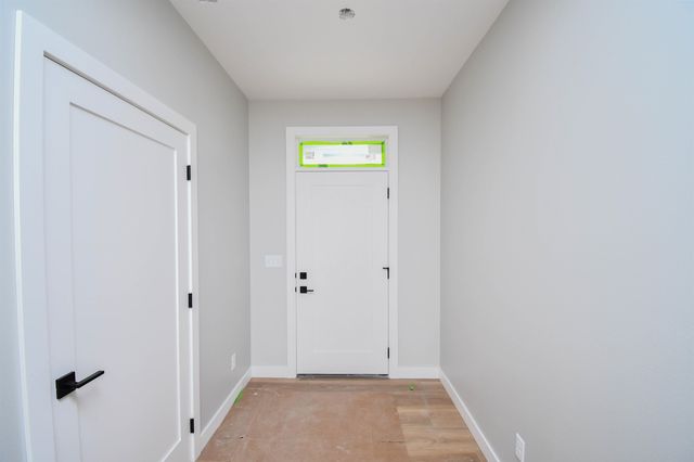 6105 W 54th St Street, Sioux Falls, SD 57107