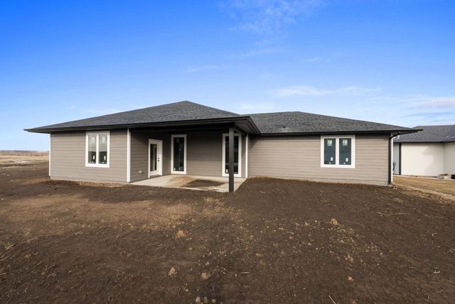 6105 W 54th St Street, Sioux Falls, SD 57107