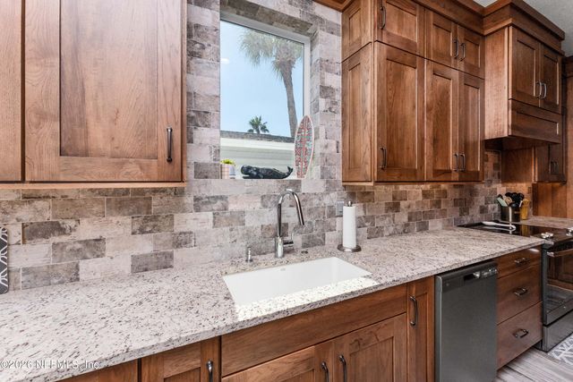 1869 S 2ND Street S, Jacksonville Beach, FL 32250