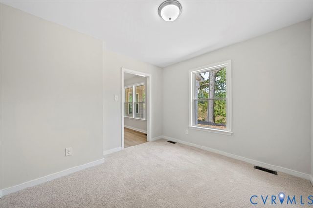 10476 Meyers Park Dr, Ashland, VA 23005