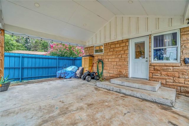 121 Pine Avenue, Altus, OK 73521