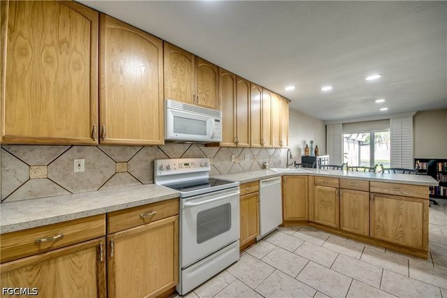 3130 Shorewood LN 1, Fort Myers, FL 33907