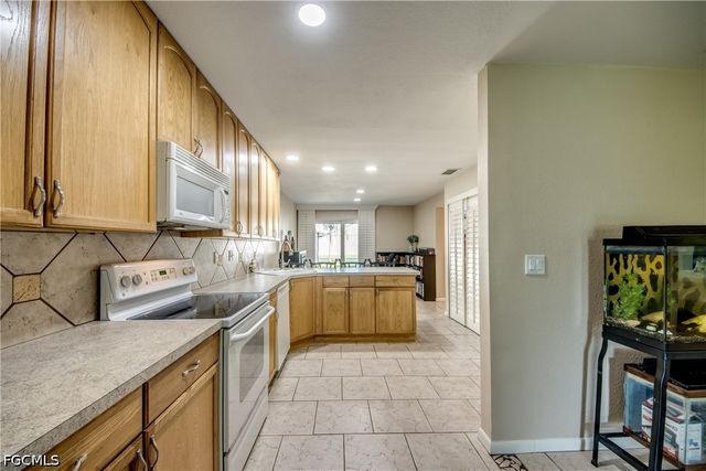 3130 Shorewood LN 1, Fort Myers, FL 33907