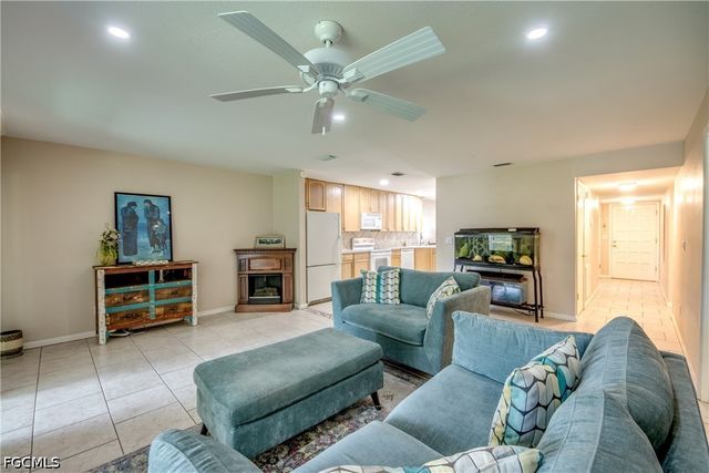 3130 Shorewood LN 1, Fort Myers, FL 33907