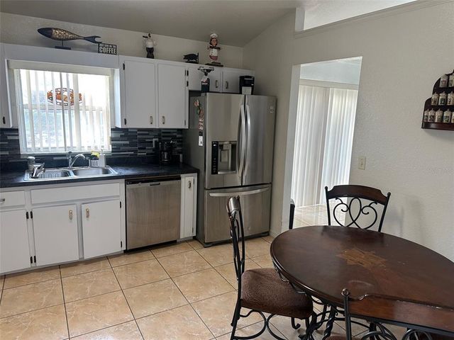 5242 SW 162ND PLACE ROAD, Ocala, FL 34473