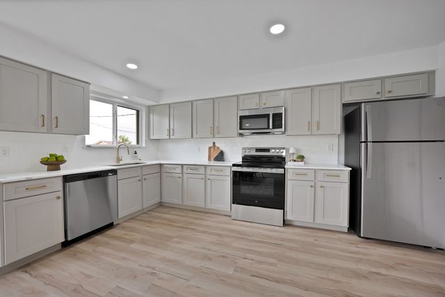 2822 Pebble Beach Drive, Lancaster, TX 75134