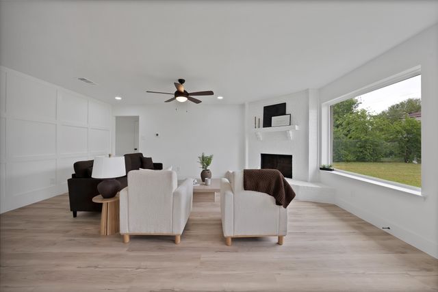 2822 Pebble Beach Drive, Lancaster, TX 75134