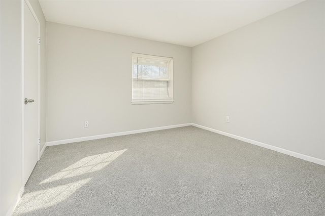 33941 Jefferson Avenue, Saint Clair Shores, MI 48082