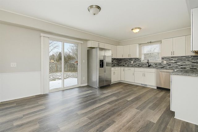 33941 Jefferson Avenue, Saint Clair Shores, MI 48082