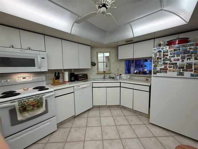 7400 SUN ISLAND DRIVE S 505, South Pasadena, FL 33707