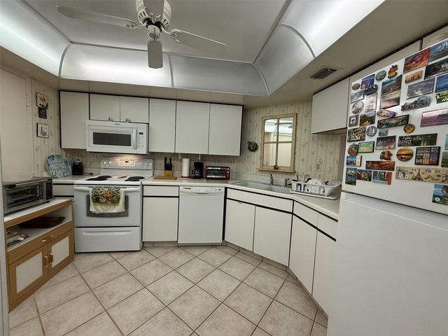 7400 SUN ISLAND DRIVE S 505, South Pasadena, FL 33707