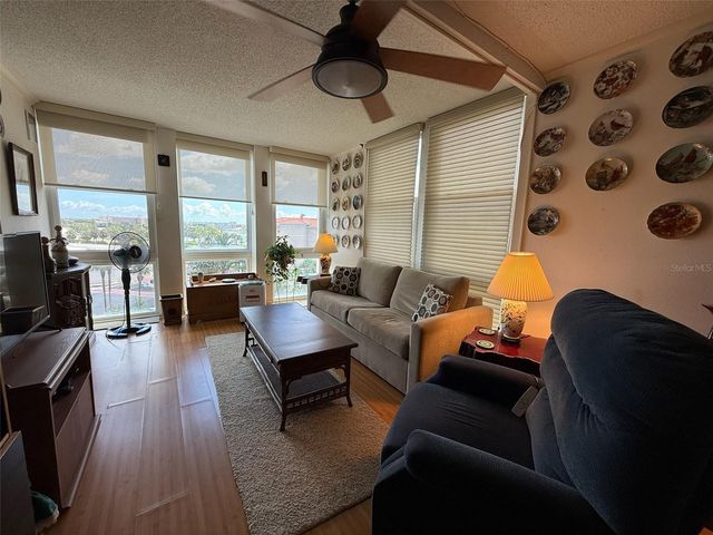 7400 SUN ISLAND DRIVE S 505, South Pasadena, FL 33707