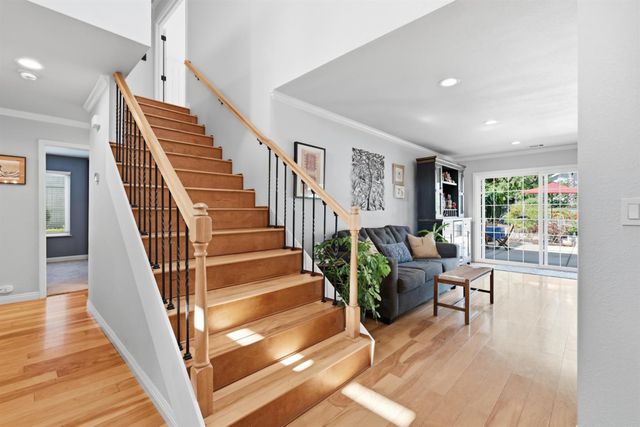 5375 Terrace Oak Cir, Fair Oaks, CA 95628