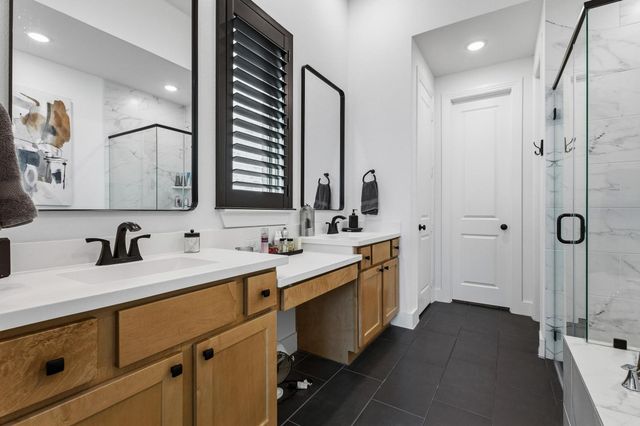 5056 Westhaven Circle, Denison, TX 75020