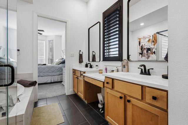 5056 Westhaven Circle, Denison, TX 75020