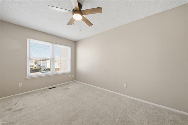 3694 Sylvan LN, Virginia Beach, VA 23453