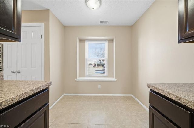 3694 Sylvan LN, Virginia Beach, VA 23453