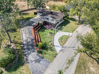 7610 Lake Wood Drive, Portage City, MI 49002