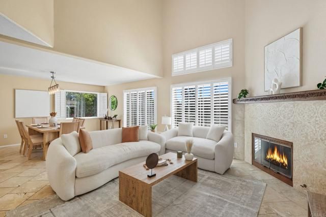 553 Hygeia Ave. Avenue, Encinitas, CA 92024