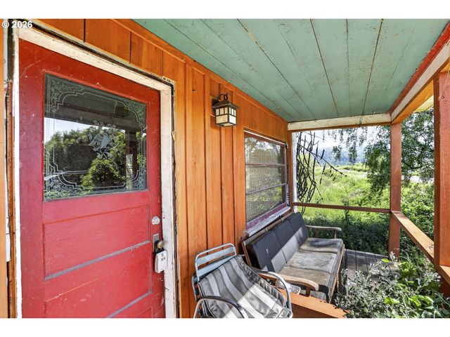 78242 WOODSON Rd, Clatskanie, OR 97016