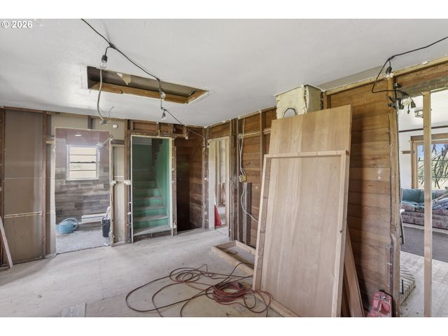 78242 WOODSON Rd, Clatskanie, OR 97016