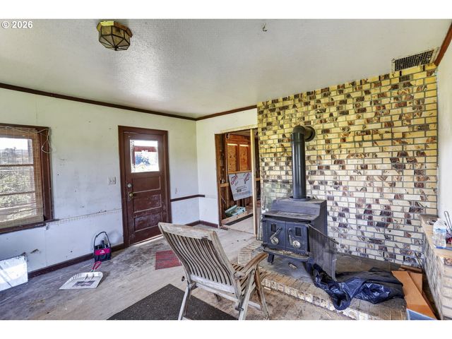 78242 WOODSON Rd, Clatskanie, OR 97016