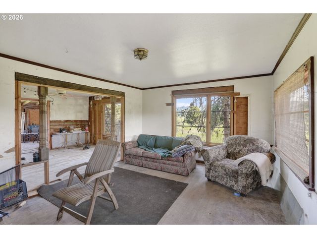 78242 WOODSON Rd, Clatskanie, OR 97016