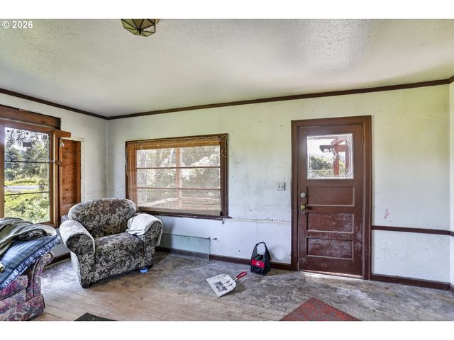 78242 WOODSON Rd, Clatskanie, OR 97016