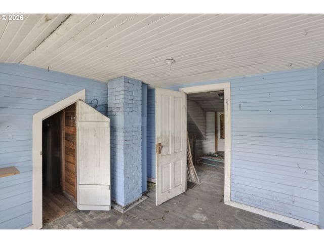 78242 WOODSON Rd, Clatskanie, OR 97016