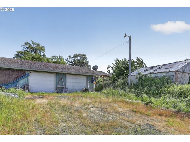 78242 WOODSON Rd, Clatskanie, OR 97016
