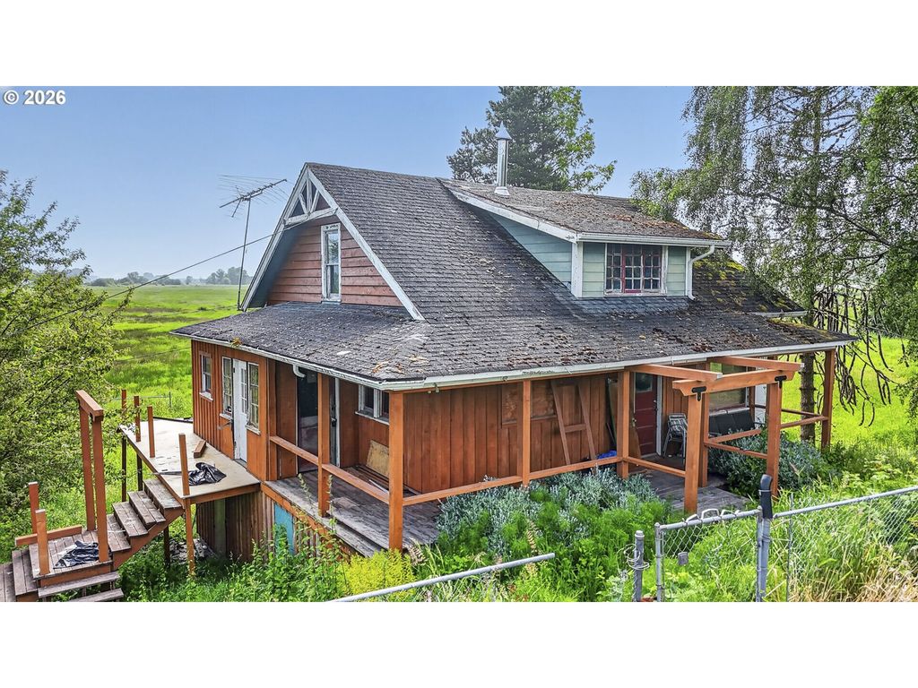 78242 WOODSON Rd, Clatskanie, OR 97016