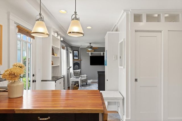 150 Prospect St 3, Gloucester, MA 01930