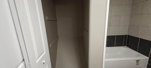 2514 Lipton Road, Columbus, OH 43232