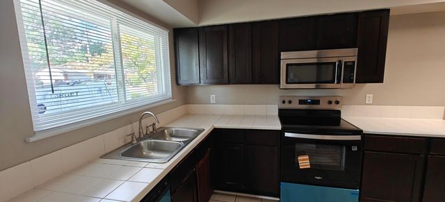 2514 Lipton Road, Columbus, OH 43232