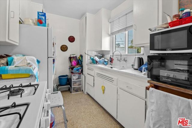 2210 24th Street, Santa Monica, CA 90405