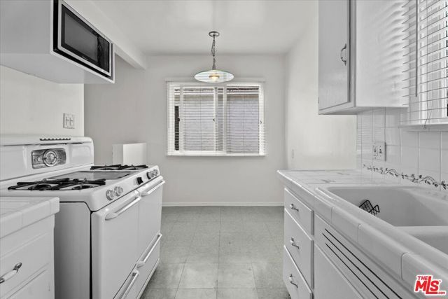 2210 24th Street, Santa Monica, CA 90405