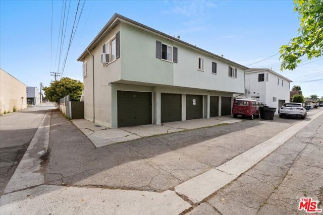 2210 24th Street, Santa Monica, CA 90405
