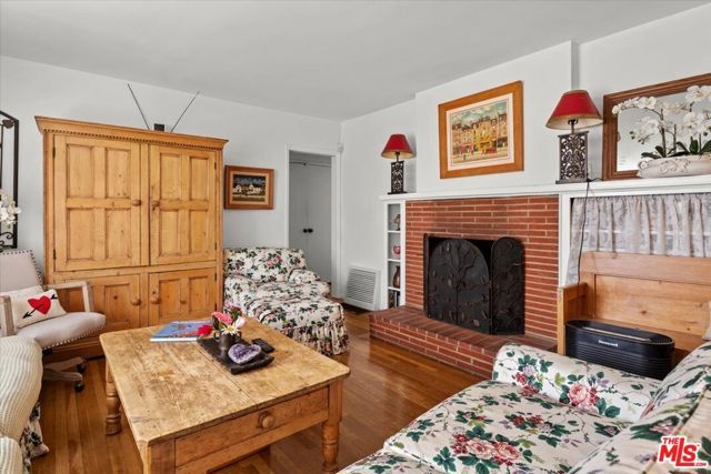 2210 24th Street, Santa Monica, CA 90405