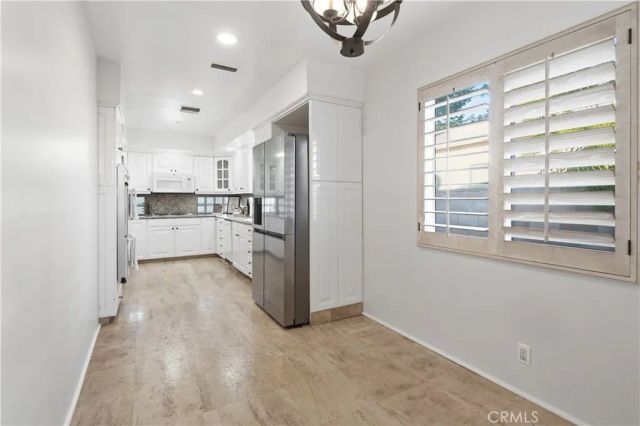 10832 Huston, North Hollywood, CA 91601