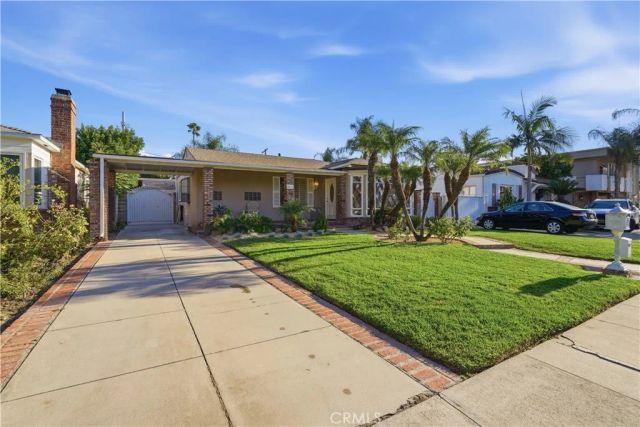 10832 Huston, North Hollywood, CA 91601