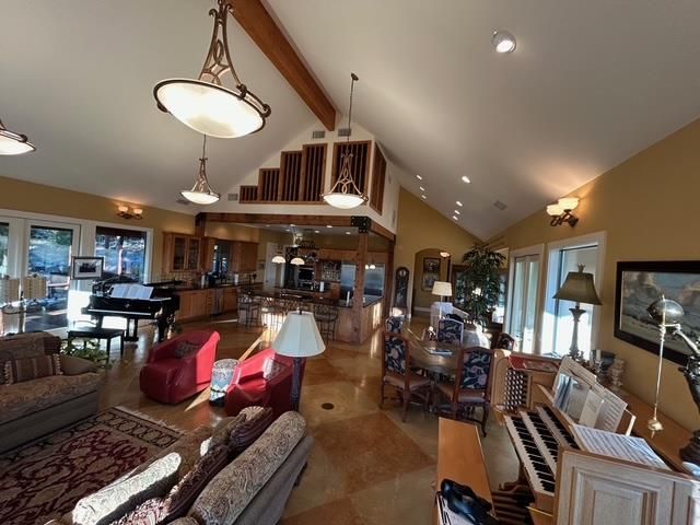 306 Charles Rd, Kerrville, TX 78028