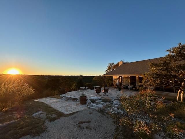 306 Charles Rd, Kerrville, TX 78028