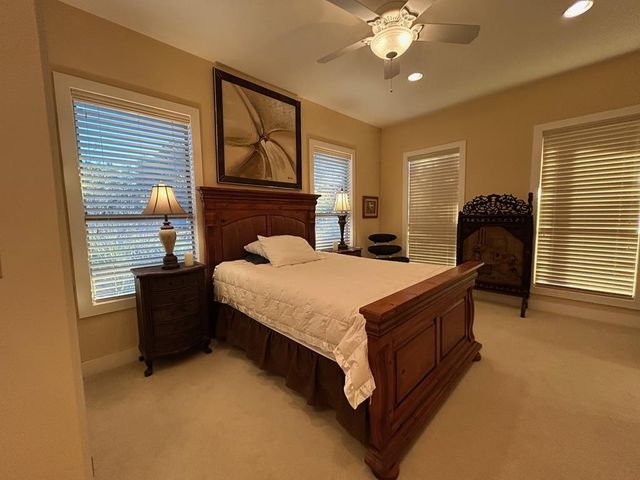 306 Charles Rd, Kerrville, TX 78028