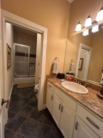 306 Charles Rd, Kerrville, TX 78028