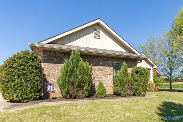 100 Brookslanding Drive, Huntsville, AL 35811