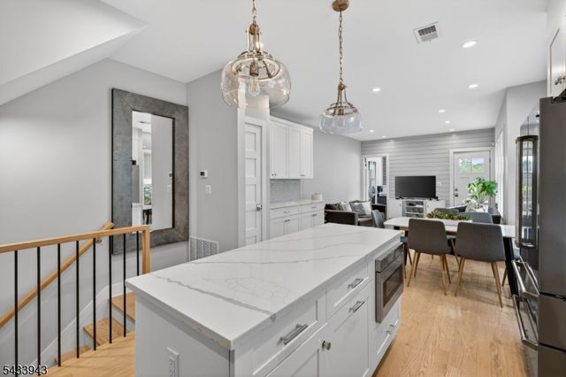 29 Blaine St B, Millburn Twp., NJ 07041